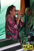 Nadia Eva (Conscious Culture) with Mr. Tom - Roots Plaque Dub Camp - 23. Reggae Jam Festival - Bersenbrueck 30. Juli 2017 (15).JPG